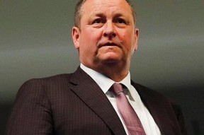 勒沃库森被裸奔者袭击-kaiyun.com